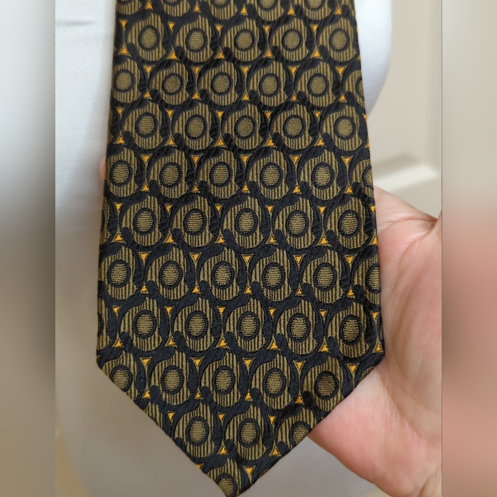 Robert Talbott Best Of Class Mens Tie Black  & Gold Silk Necktie 62 x 3.75
